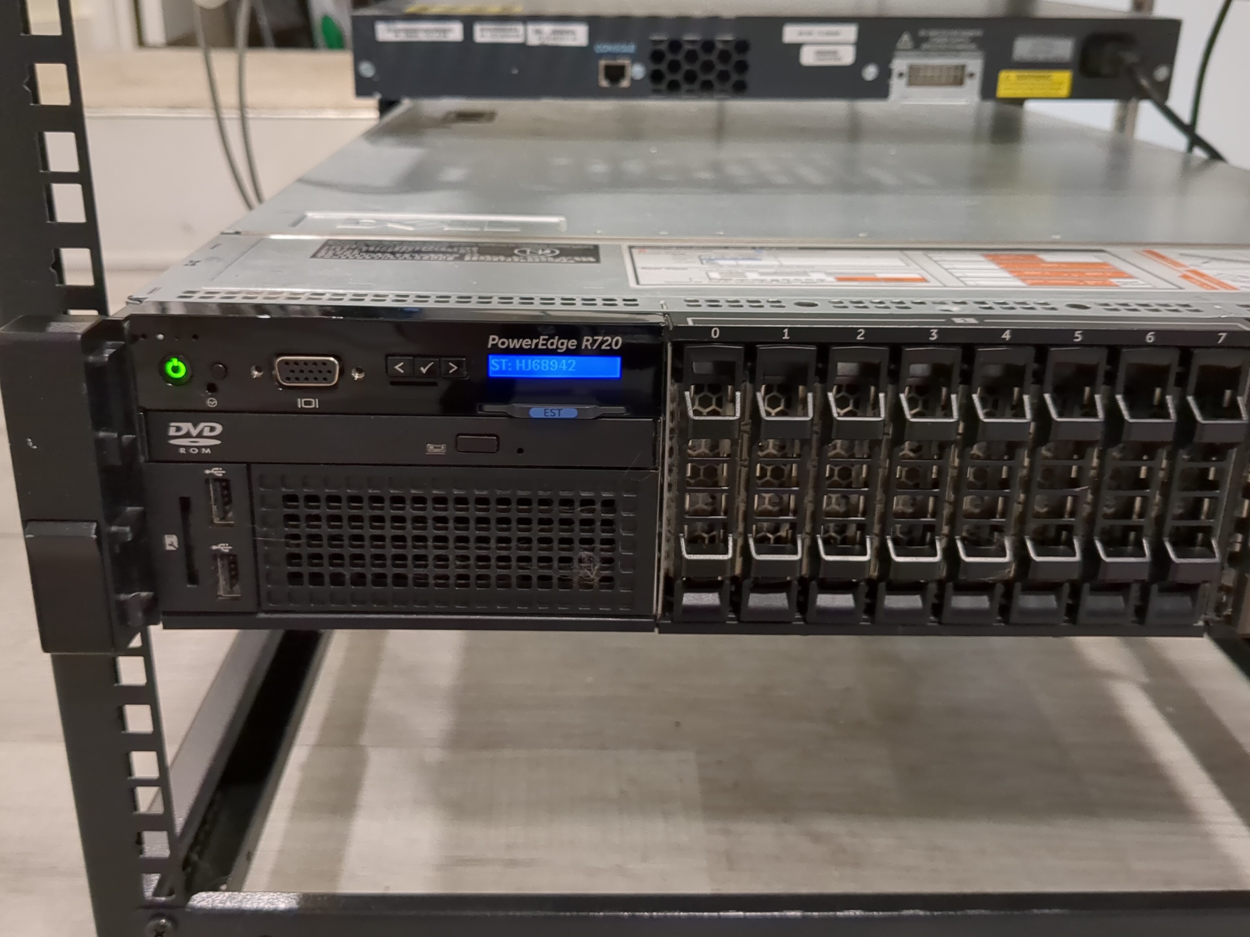 Dell R720